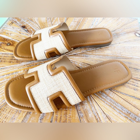 NWT JustFab Raffia & Faux Leather Slip On Sandals in Size 11 - Picture 8 of 11